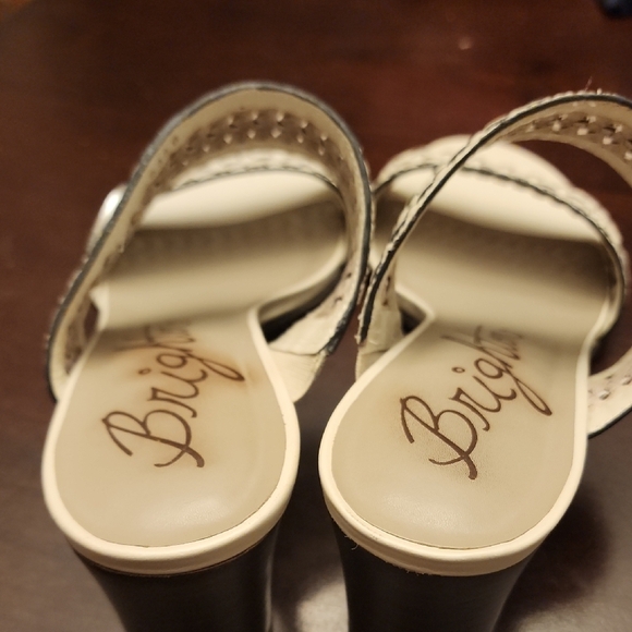 Women's Woven Cream Sandals - Picture 3 of 7